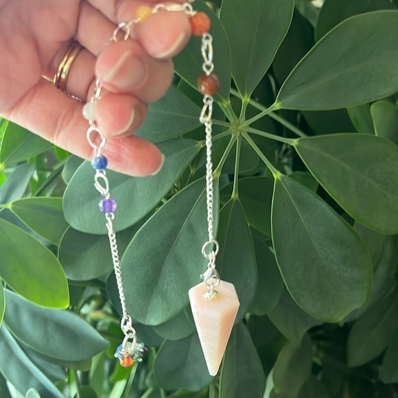 Pink opal pendulum - Picture 2 of 3
